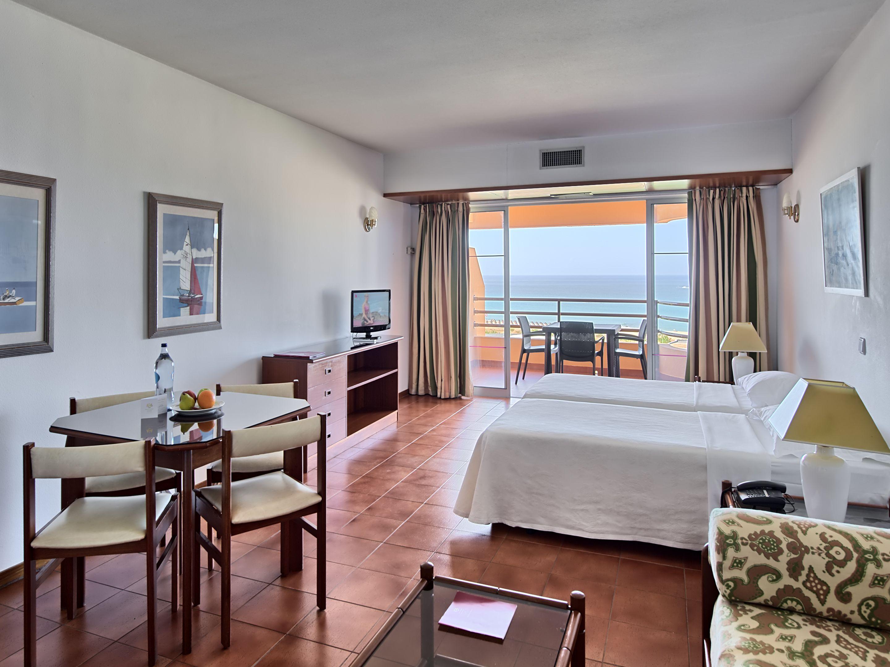 Studio with Sea View,1274408326:JPEG